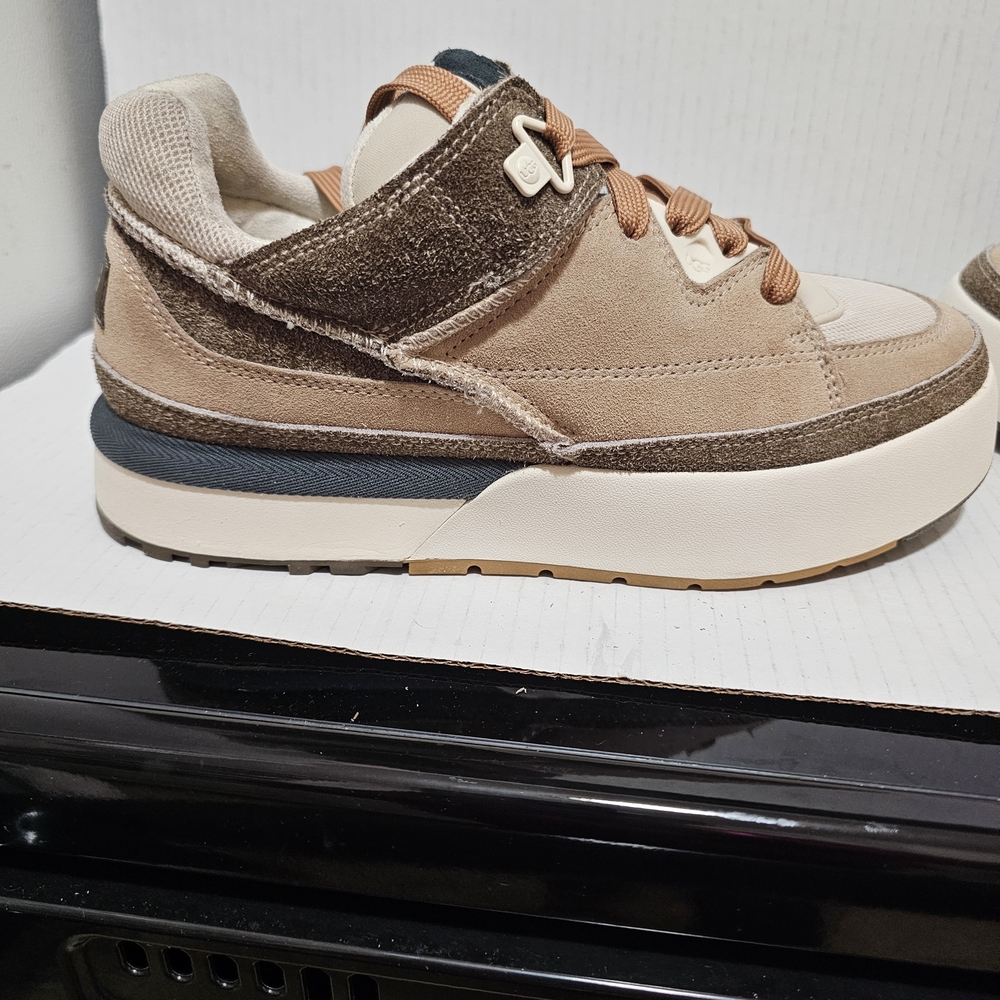 Ugg Goldencush Sneakers Suede Sand Ceramic All Gender Design Sz Men 7 Women 8 - Picture 4 of 15
